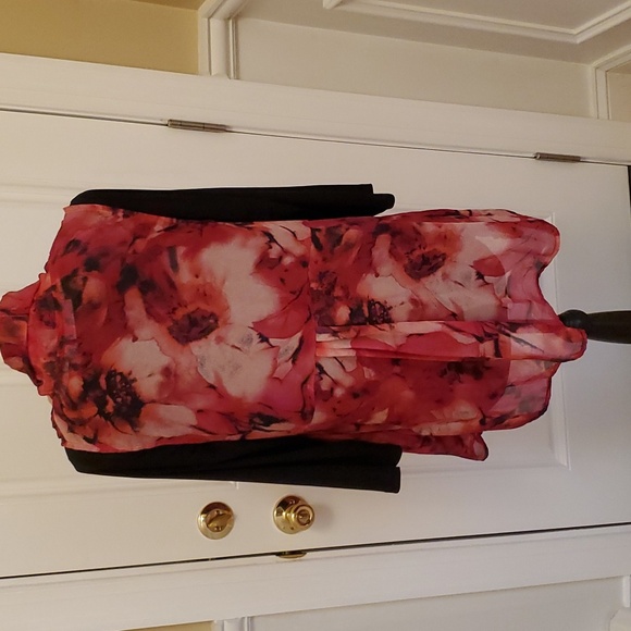 2 piece Susan Graver top and long sheer Vest - Picture 11 of 13